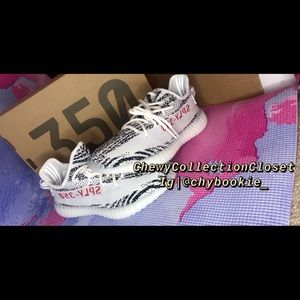 Adidas | Yeezy Boost V2 | Zebra